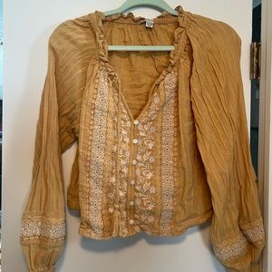 American Eagle xl yellow crop top with embroidery